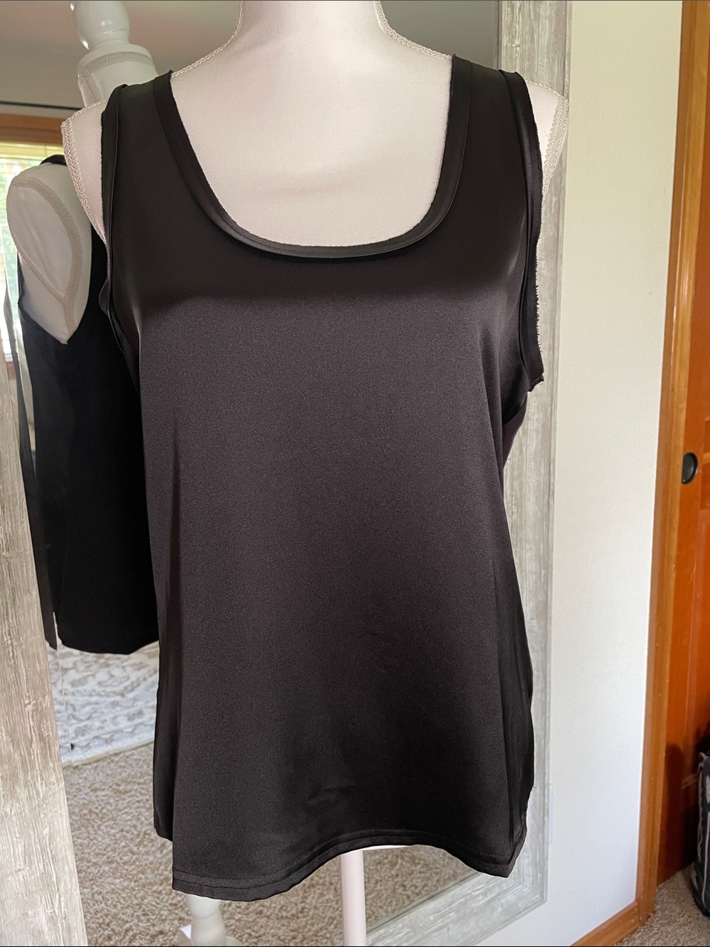 Nicole Miller Black Satin Scoop Neck Tank